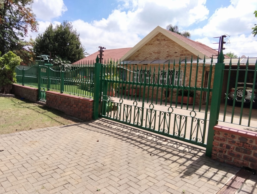 4 Bedroom Property for Sale in Doorn Free State